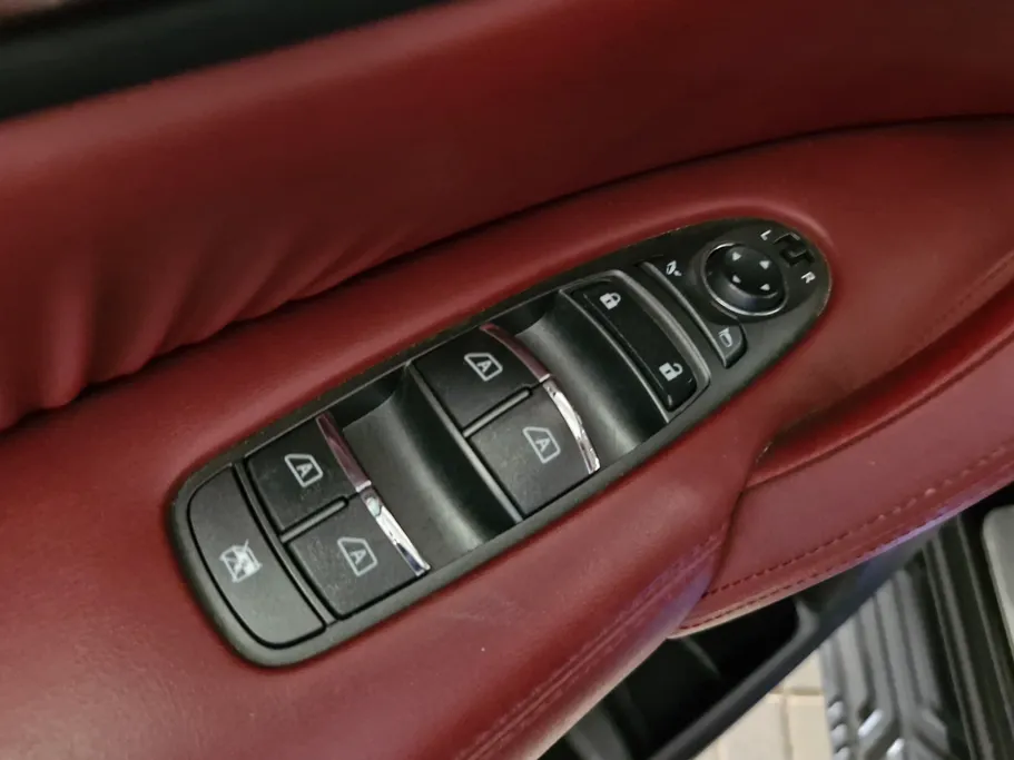 2023 Nissan Patrol Platinum 