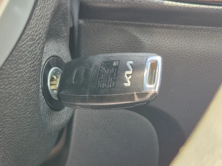 2023 Kia Pegas LX 