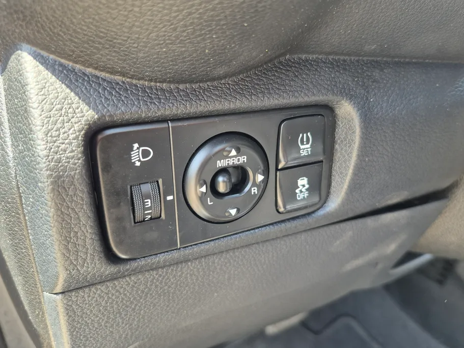 2023 Kia Pegas LX 
