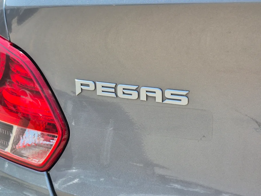 2023 Kia Pegas LX 