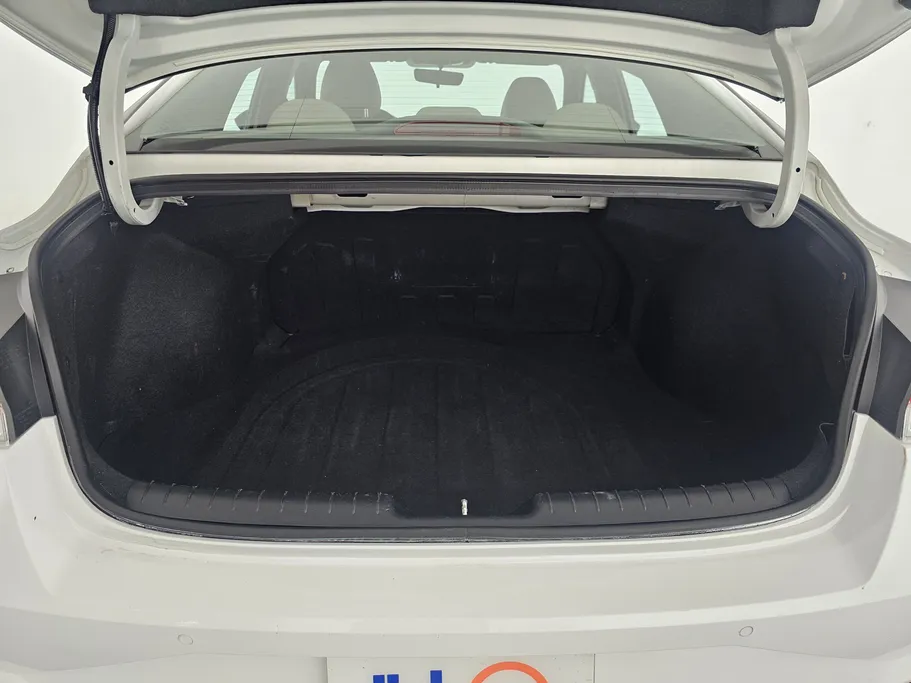 2023 Hyundai Elantra Fleet 