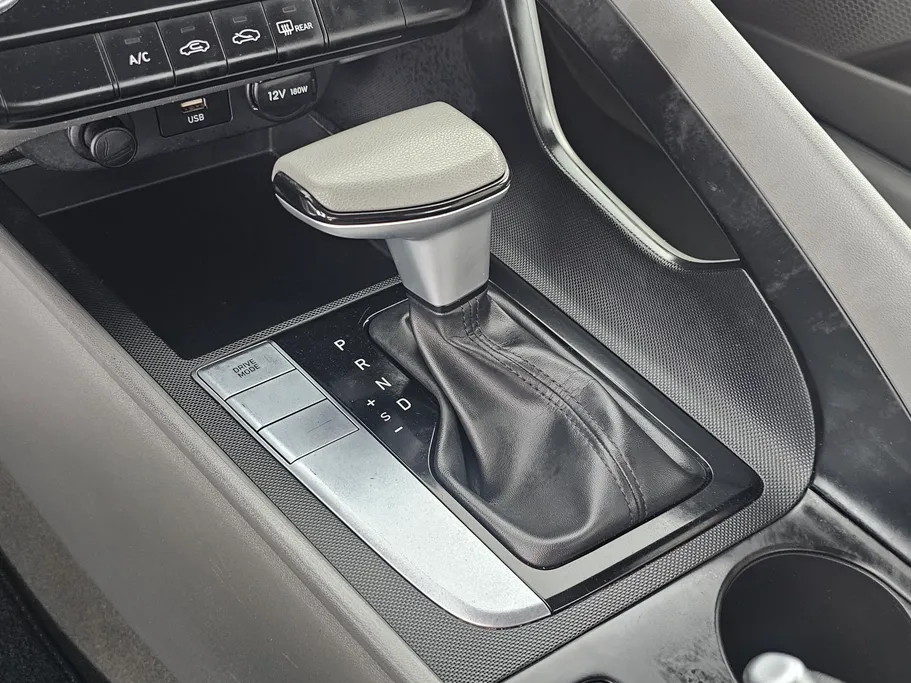 2023 Hyundai Elantra Fleet 