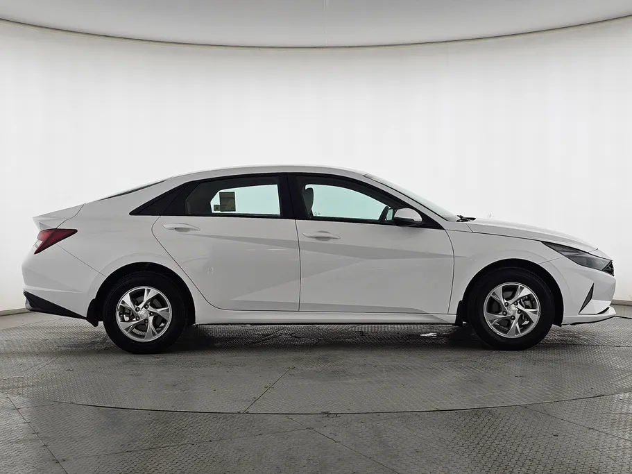 2023 Hyundai Elantra Fleet 