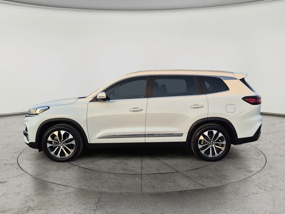 2022 Chery Tiggo 8 LUXURY 
