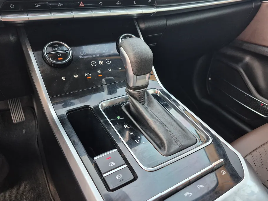 2022 Chery Tiggo 8 LUXURY 