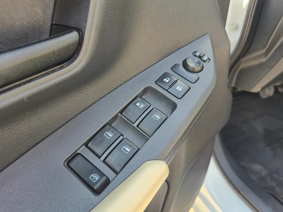 2024 Toyota Yaris  Y 