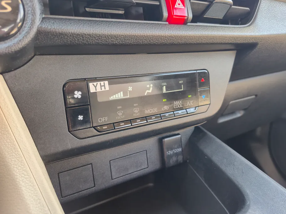 2024 Toyota Yaris  Y 