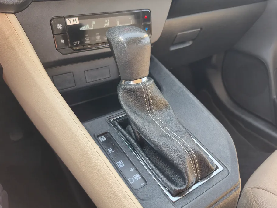 2024 Toyota Yaris  Y 