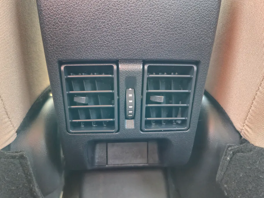 2024 Toyota Yaris  Y 