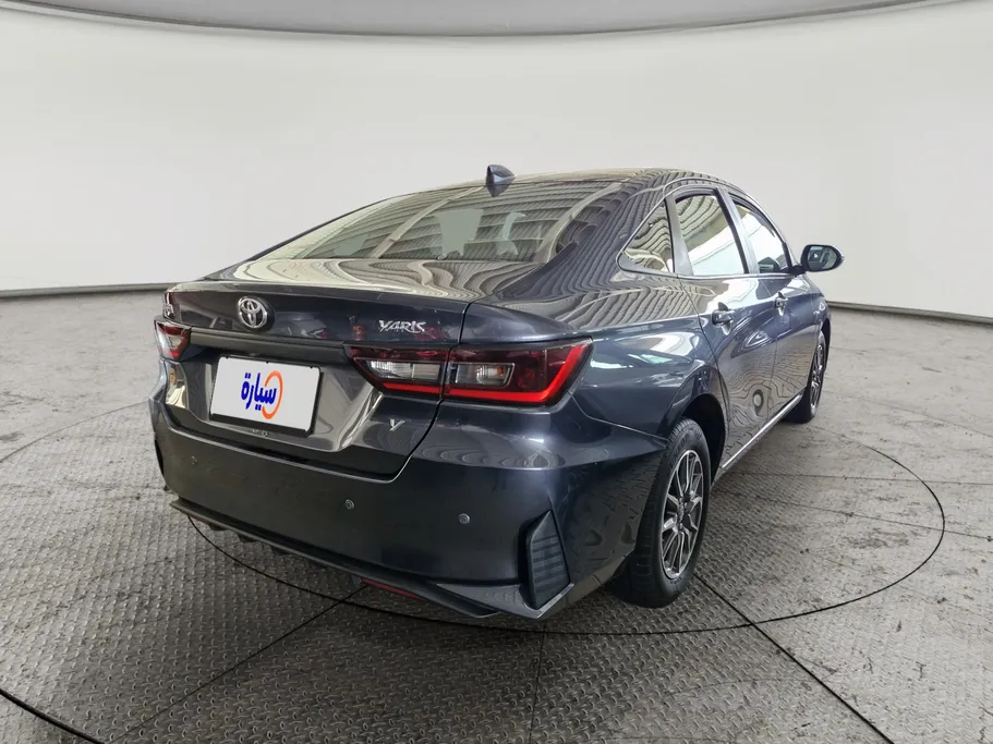 2024 Toyota Yaris  Y 