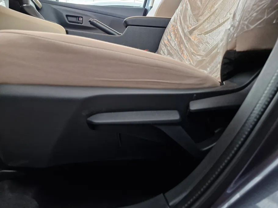 2024 Toyota Yaris  Y 