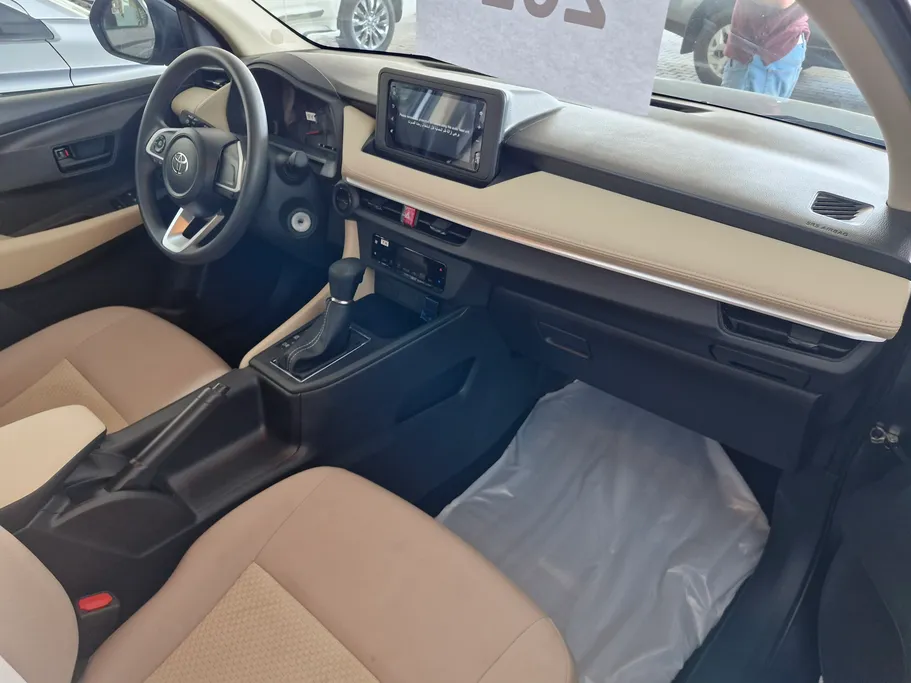 2024 Toyota Yaris  Y 