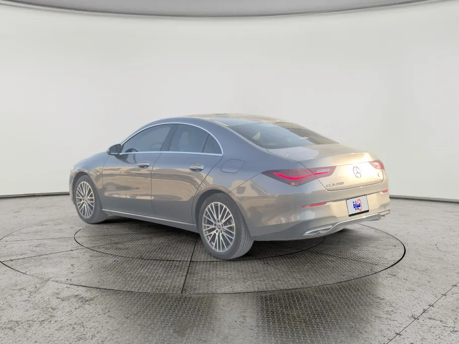 2025 Mercedes CLA 200 