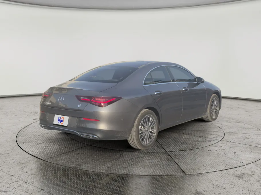 2025 Mercedes CLA 200 