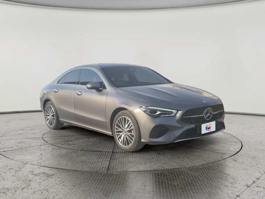 2025 Mercedes CLA 200 
