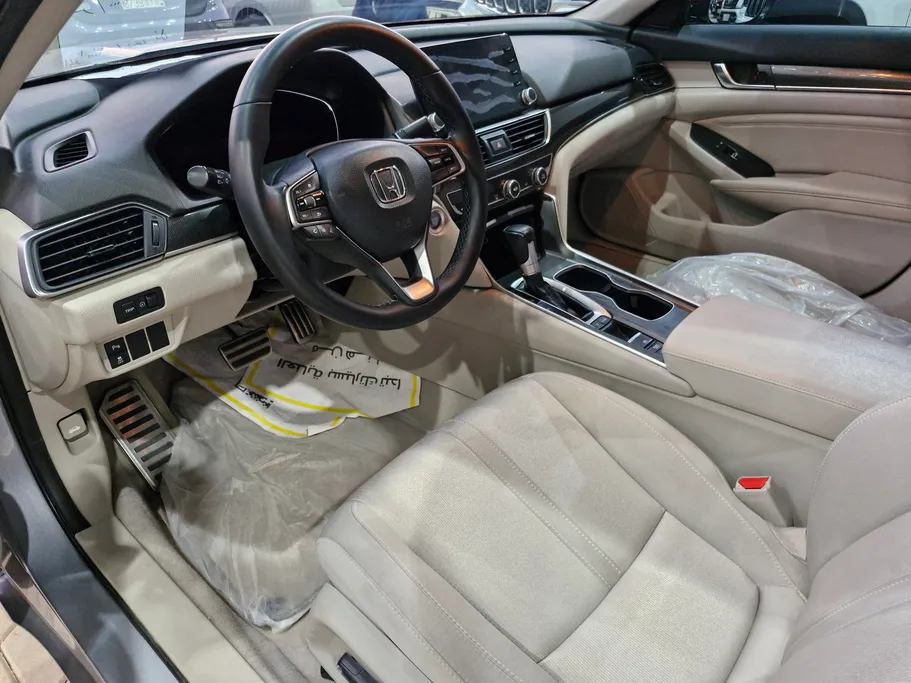 هوندا اكورد LX Sport 2022 