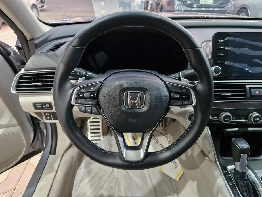 هوندا اكورد LX Sport 2022 
