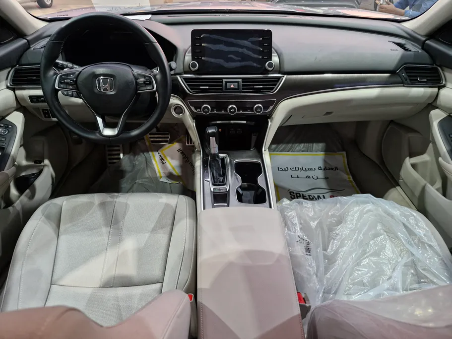 هوندا اكورد LX Sport 2022 