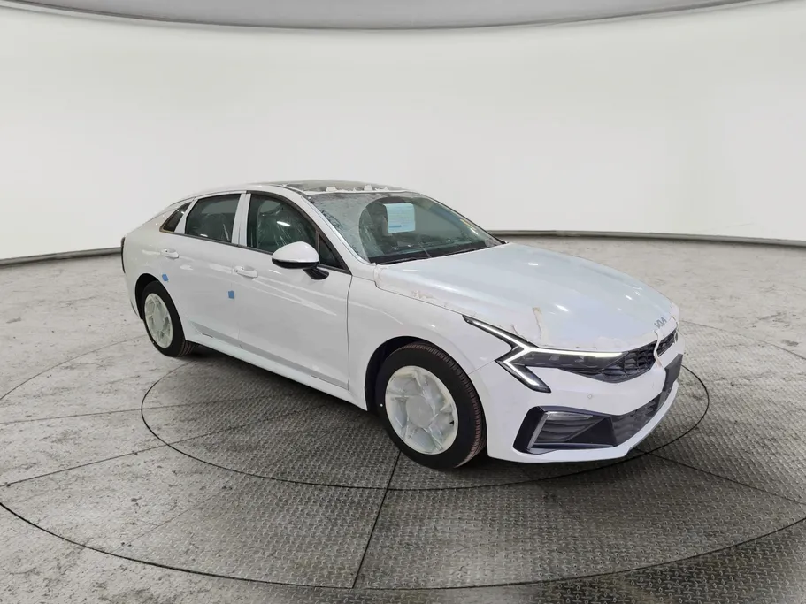 2025 Kia K5 GL Panorama 