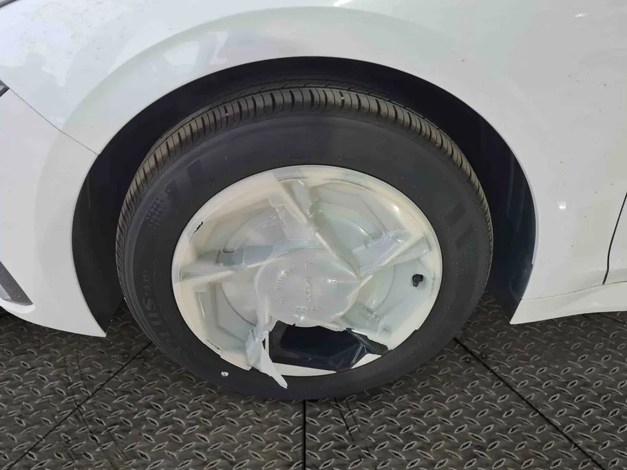 2025 Kia K5 GL Panorama 