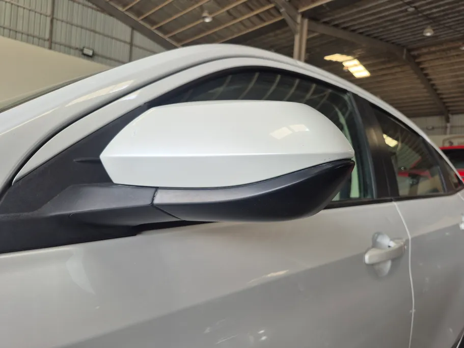 2023 Toyota Yaris  Y 