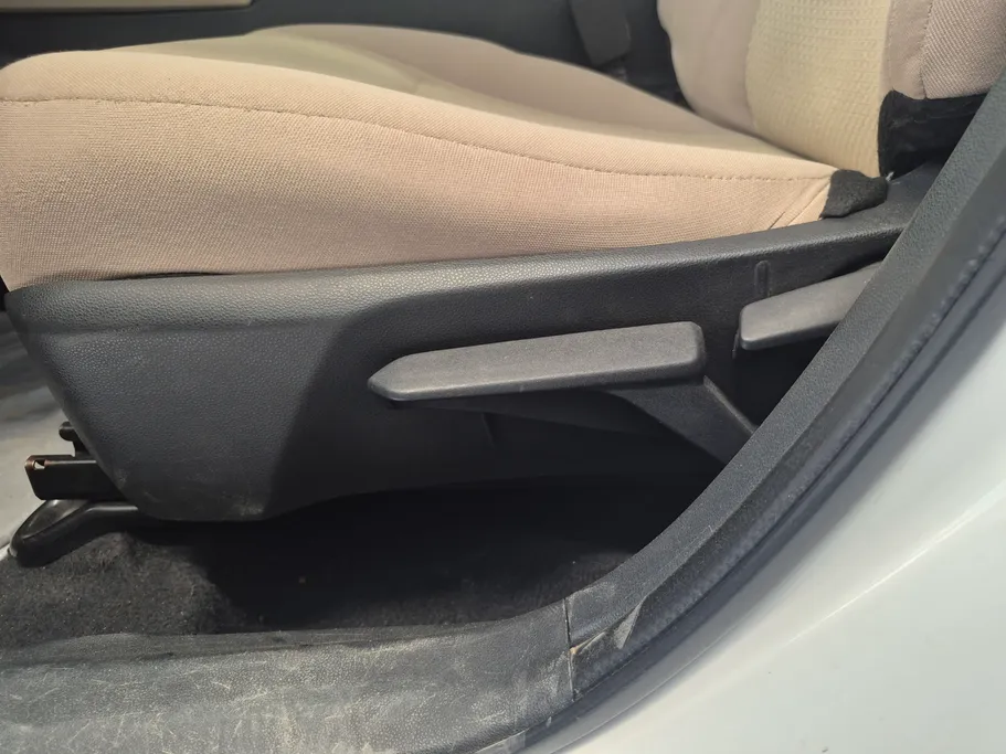 2023 Toyota Yaris  Y 