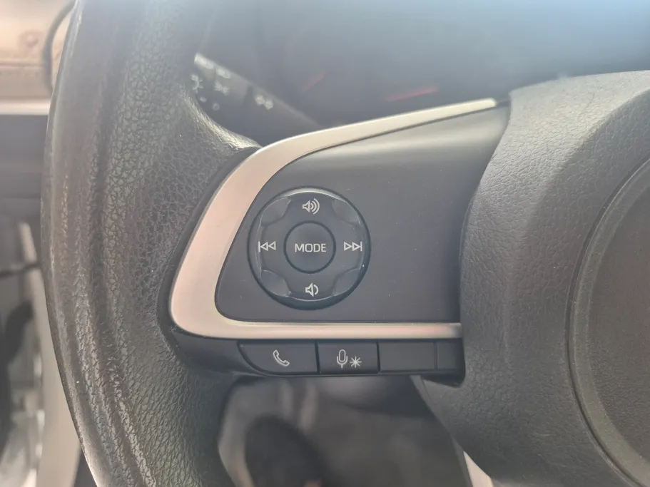 2023 Toyota Yaris  Y 