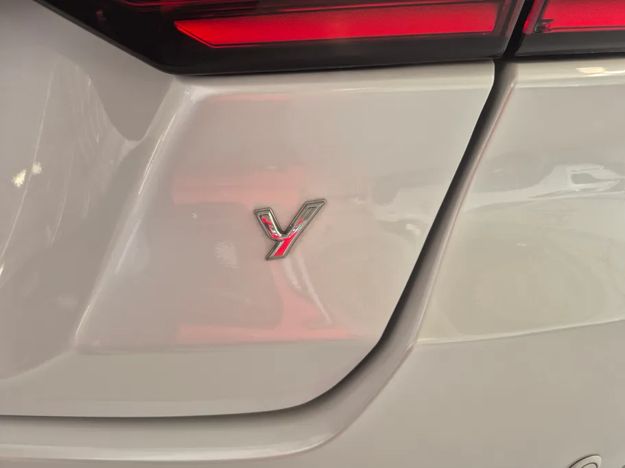 2023 Toyota Yaris  Y 