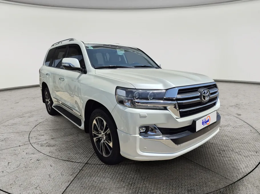 تويوتا لاندكروزر Grand Touring 2020 