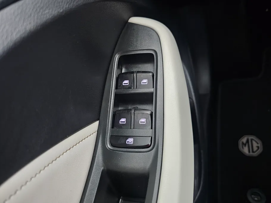 ام جي ZS LUX 2022 