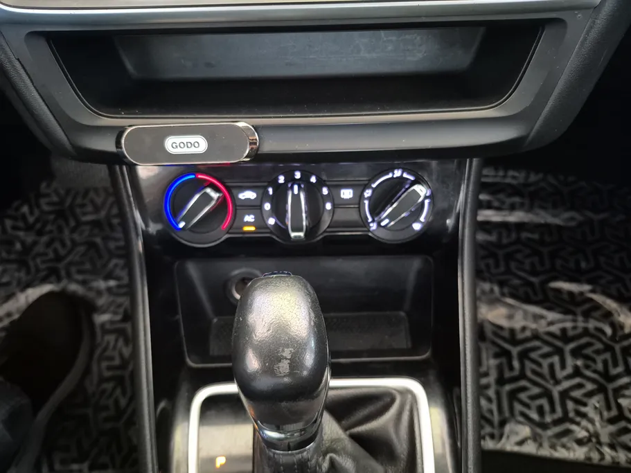 2022 MG 5 STD 