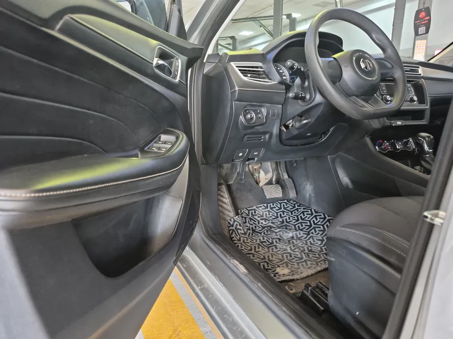 2022 MG 5 STD 