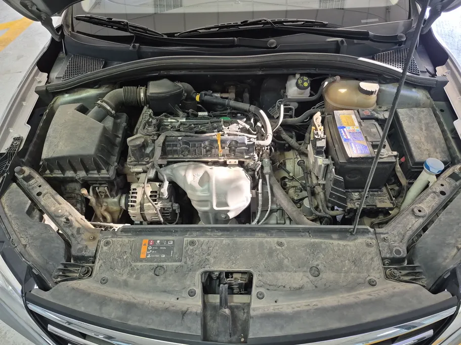 2022 MG 5 STD 