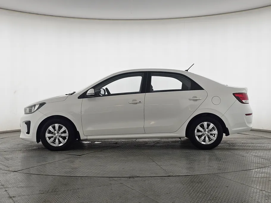 2022 Kia Pegas LX 