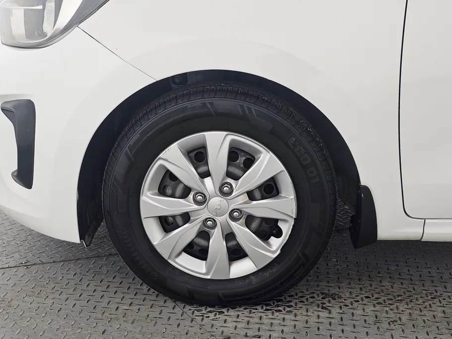 2022 Kia Pegas LX 