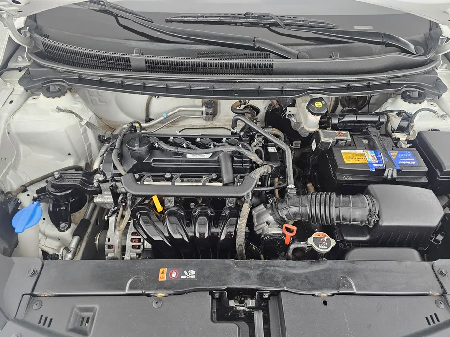 2022 Kia Pegas LX 