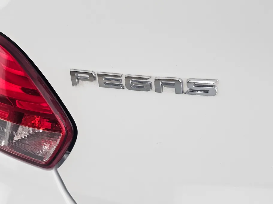 2022 Kia Pegas LX 