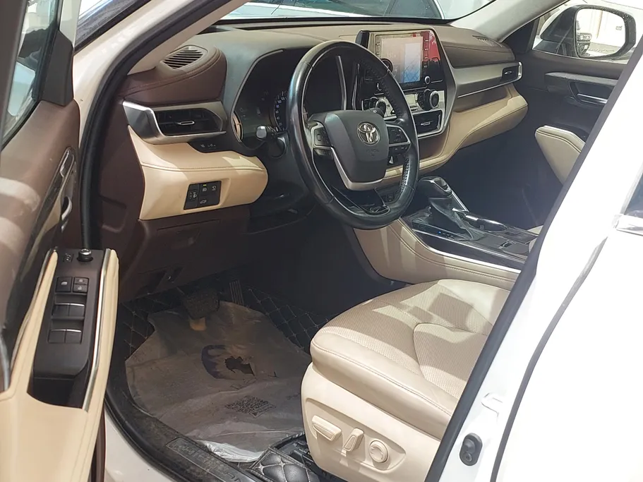 2022 Toyota Highlander Limited 
