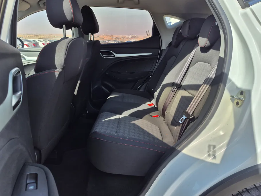 2023 MG ZS STD 