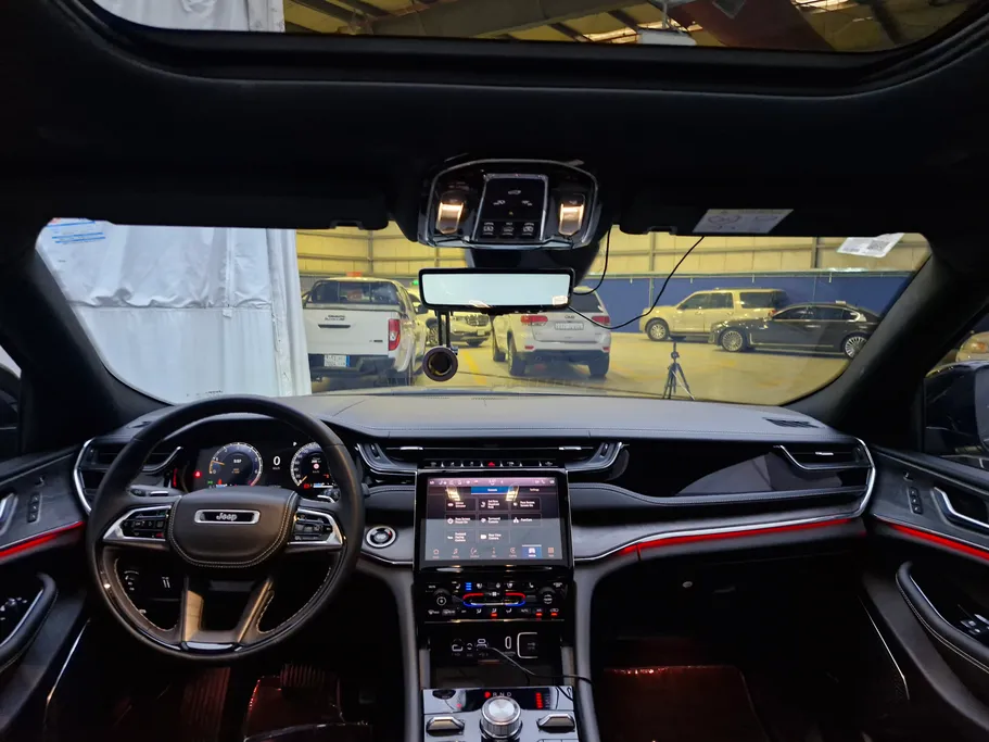 2023 Jeep Grand Cherokee اوفرلاند 