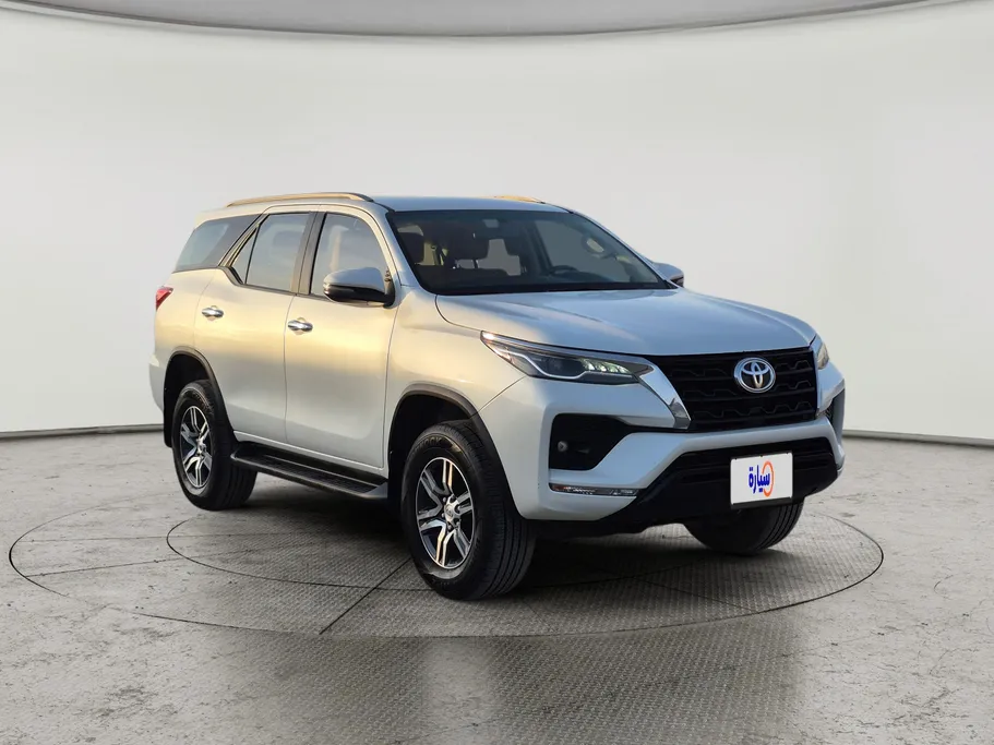 2023 Toyota Fortuner VX 