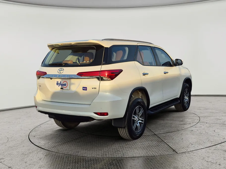 2023 Toyota Fortuner VX 