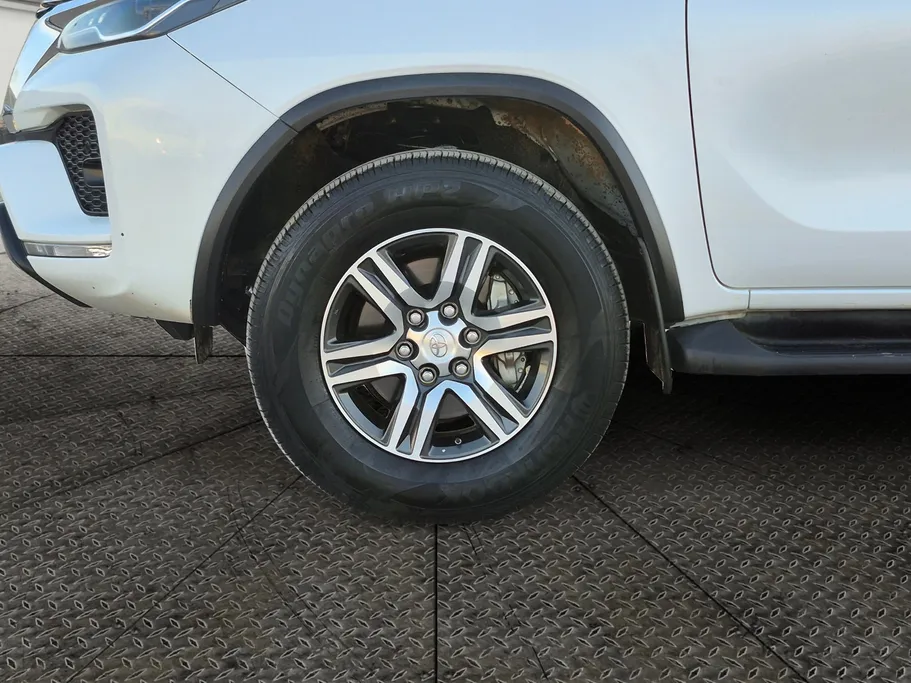 2023 Toyota Fortuner VX 