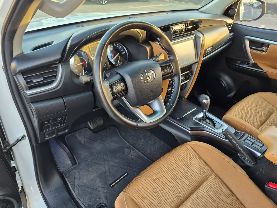 2023 Toyota Fortuner VX 