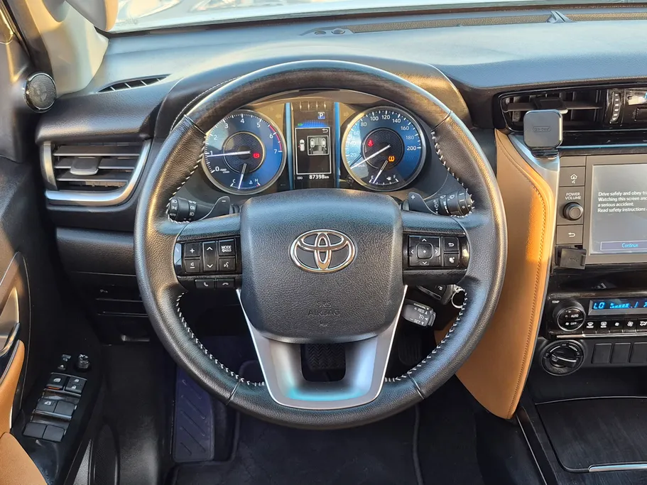 2023 Toyota Fortuner VX 