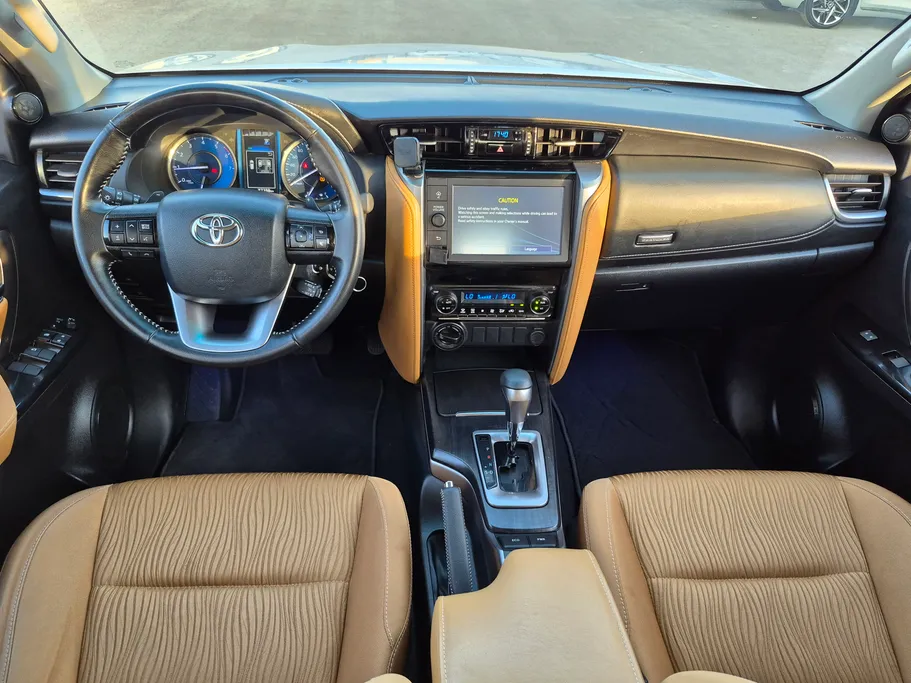 2023 Toyota Fortuner VX 