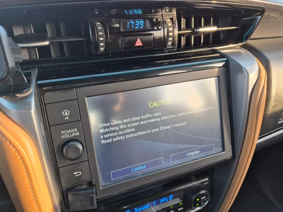 2023 Toyota Fortuner VX 