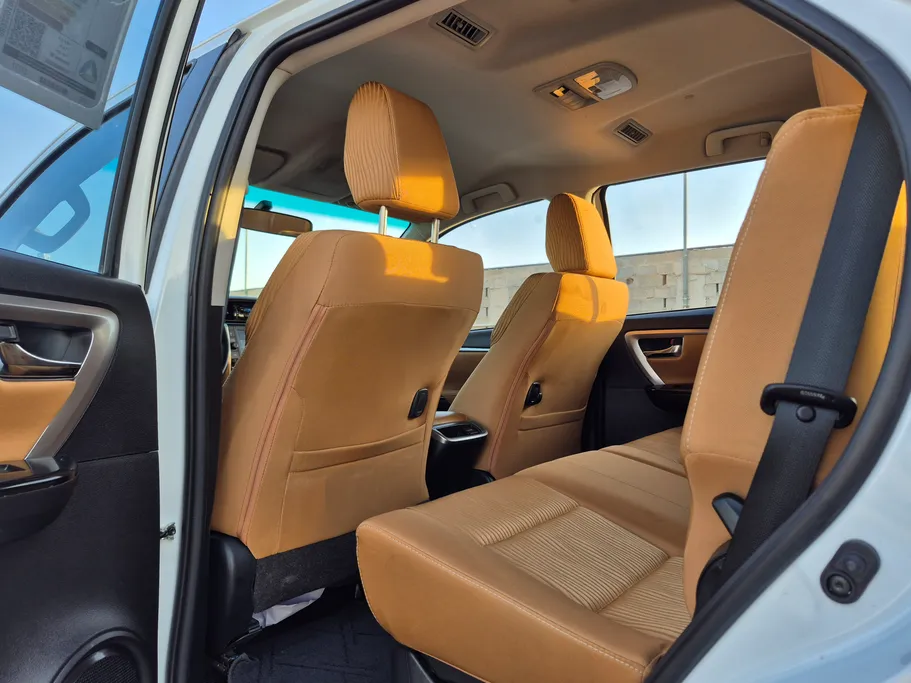 2023 Toyota Fortuner VX 