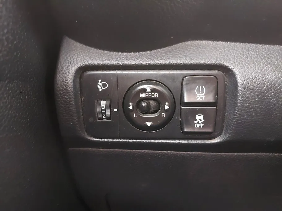 2022 Kia Pegas LX 