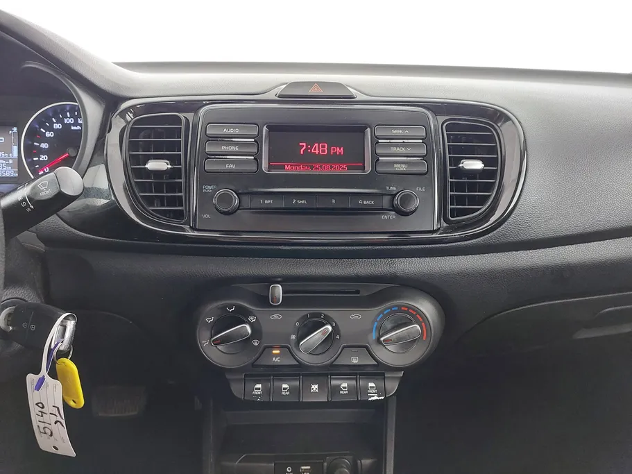 2022 Kia Pegas LX 